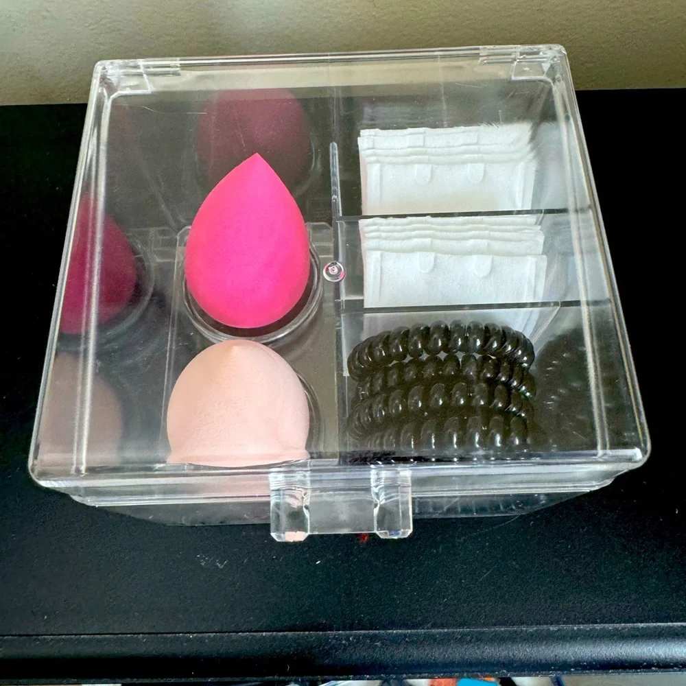 New 4 Component beauty essentials & organizer set 4.7In Lx 4.6In Wx 3.7In H